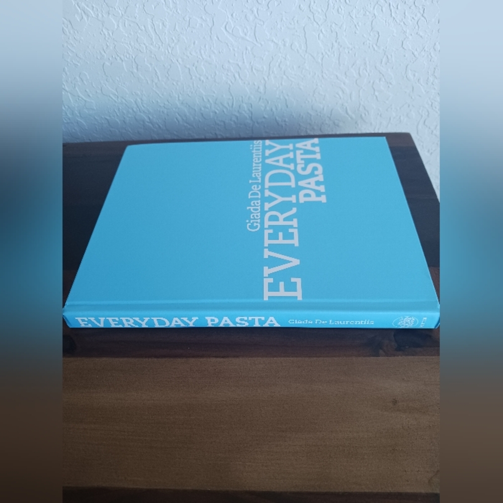 Giada's EVERYDAY PASTA  Cookbook Hardcover EUC